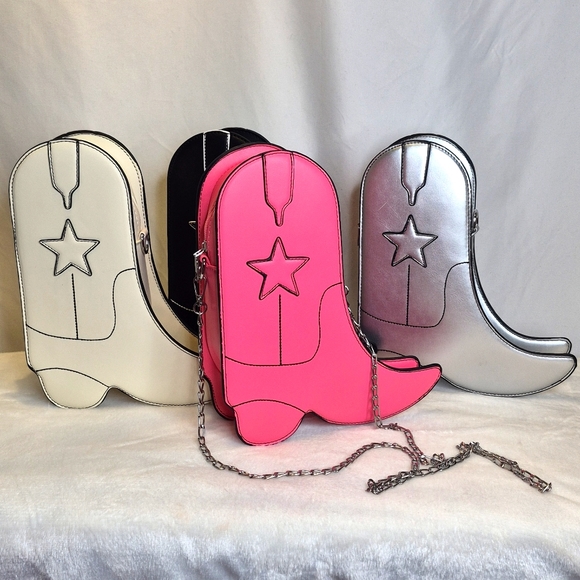 Cowgirl Boot Crossbody Bag BLACK👢 - Picture 5 of 17